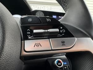Hyundai Elantra - miniatura 18