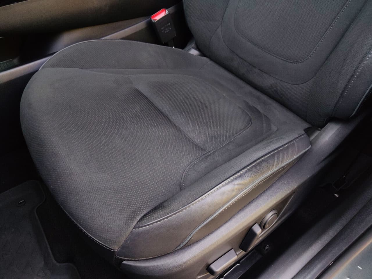 Hyundai Tucson - zdjęcie 15
