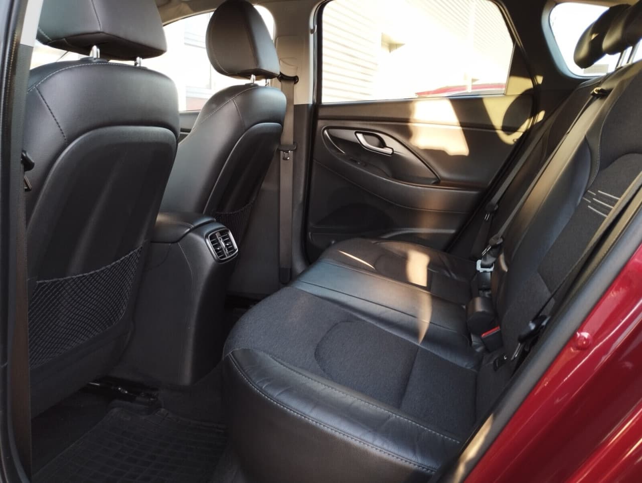 Hyundai i30 - zdjęcie 15